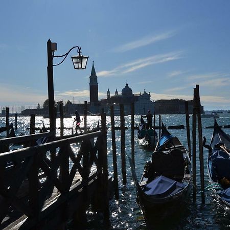 Castello 5888 B, Santa Marina, Calle Marcello, Canale Venice Exterior photo