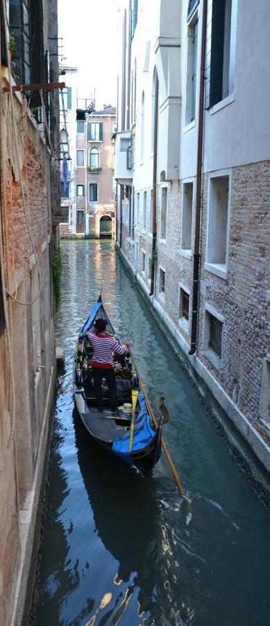 Castello 5888 B, Santa Marina, Calle Marcello, Canale Venice Exterior photo