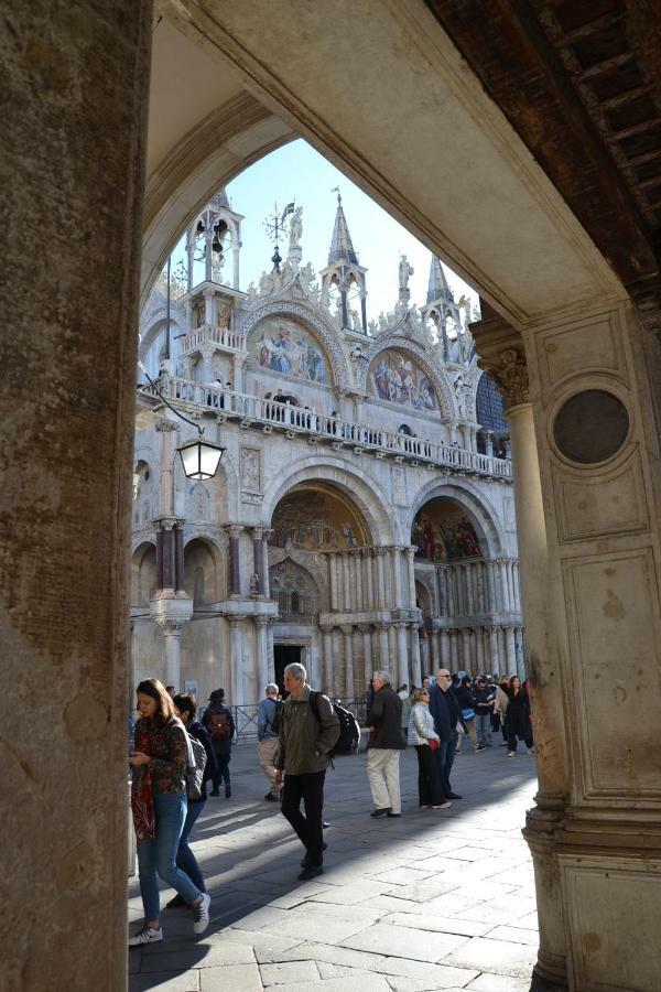 Castello 5888 B, Santa Marina, Calle Marcello, Canale Venice Exterior photo