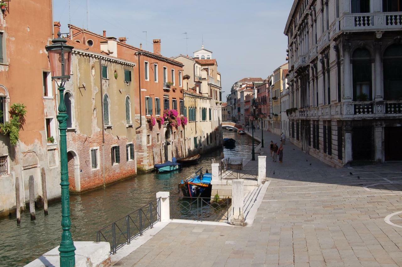 Castello 5888 B, Santa Marina, Calle Marcello, Canale Venice Exterior photo